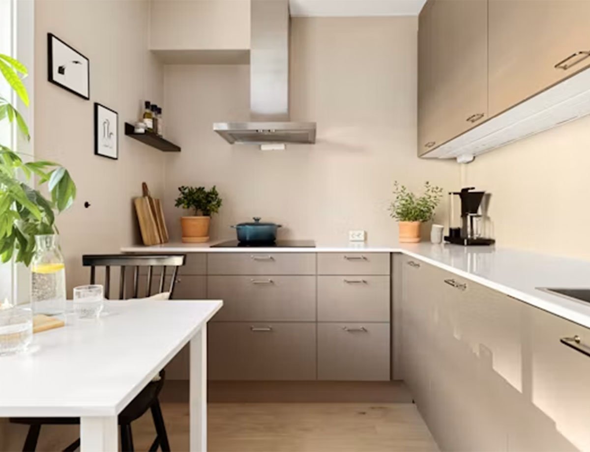 Compact Urban L-Shaped Kitchen